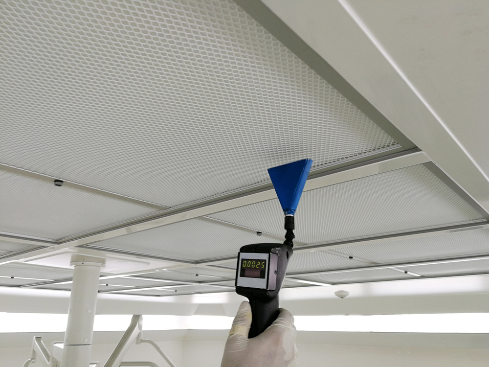 Soft focus to Scan air leak test of HEPA Filter during Cleanroom repair service