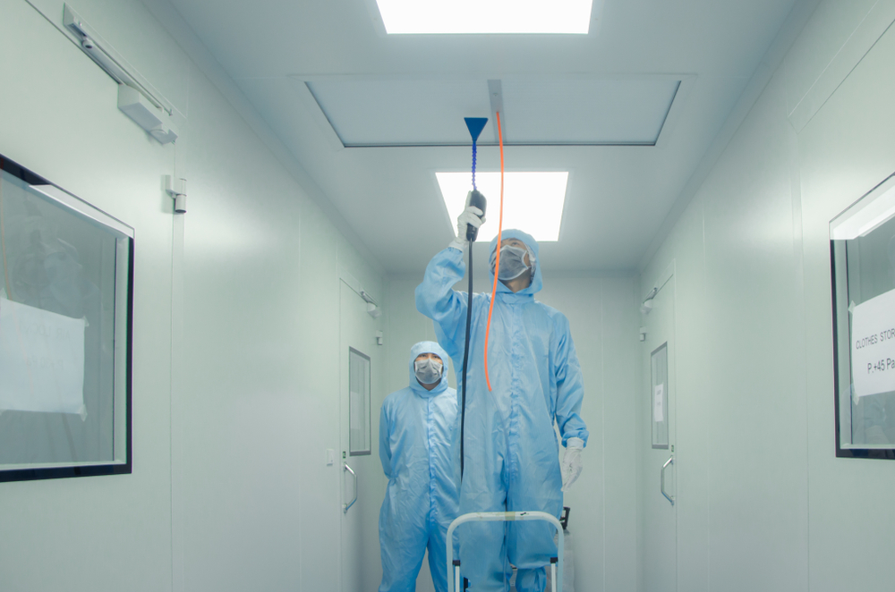 HEPA Filter Leak Test of Technician Clean room